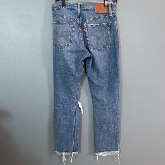 Levi’s 501 Distressed Relaxed Skinny Jean - Picture 3 of 6